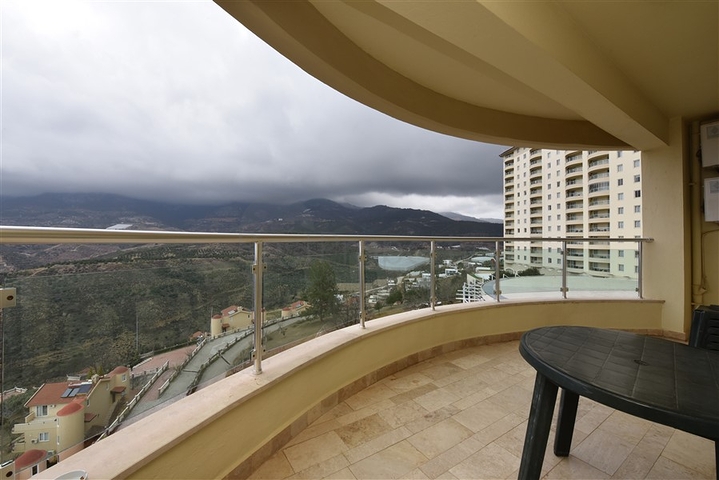 اطلالة بحر - شقة 3 غرف وصالة -ضمن مجمع غولد سيتي -الانيا / كارجيجاك 