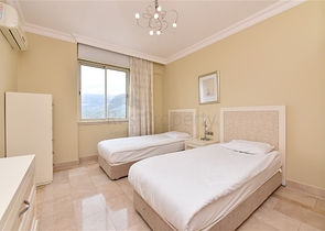 اطلالة بحر - شقة 3 غرف وصالة -ضمن مجمع غولد سيتي -الانيا / كارجيجاك 