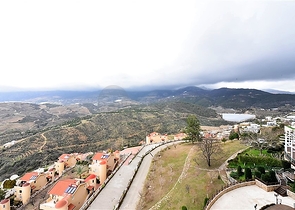 اطلالة بحر - شقة 3 غرف وصالة -ضمن مجمع غولد سيتي -الانيا / كارجيجاك 