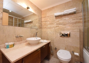 اطلالة بحر - شقة 3 غرف وصالة -ضمن مجمع غولد سيتي -الانيا / كارجيجاك 