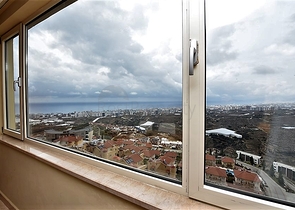 اطلالة بحر - شقة 3 غرف وصالة -ضمن مجمع غولد سيتي -الانيا / كارجيجاك 