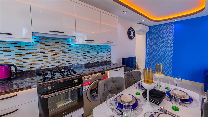 شقة اطلالة بحر في محمودلار - تصميم 1+1 - ضمن مجمع فاخر -محمودلار / الانيا 