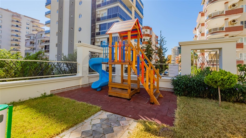 شقة اطلالة بحر في محمودلار - تصميم 1+1 - ضمن مجمع فاخر -محمودلار / الانيا 