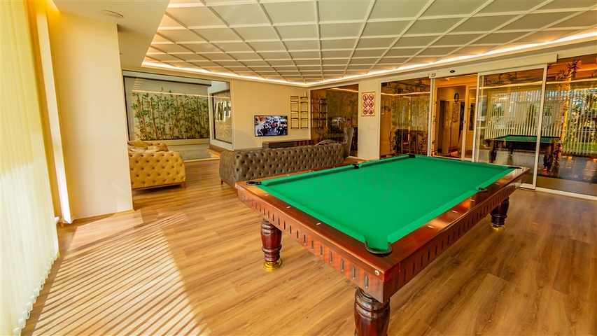 شقة اطلالة بحر في محمودلار - تصميم 1+1 - ضمن مجمع فاخر -محمودلار / الانيا 