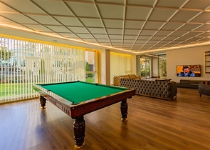 شقة اطلالة بحر في محمودلار - تصميم 1+1 - ضمن مجمع فاخر -محمودلار / الانيا 