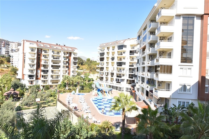 شقة ضمن مجمع فاخر -غرفة وصالة - في افسلار / الانيا 