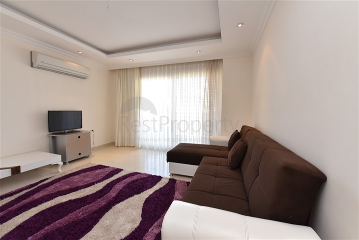 شقة ضمن مجمع فاخر -غرفة وصالة - في افسلار / الانيا 