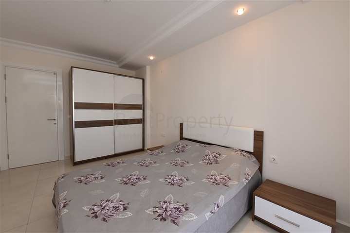 شقة ضمن مجمع فاخر -غرفة وصالة - في افسلار / الانيا 