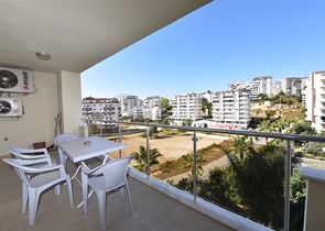 شقة ضمن مجمع فاخر -غرفة وصالة - في افسلار / الانيا 