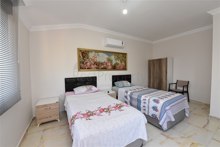 اطلالة بحر وقلعة - دوبلكس 4 غرف وصالة -في كاستل / الانيا 