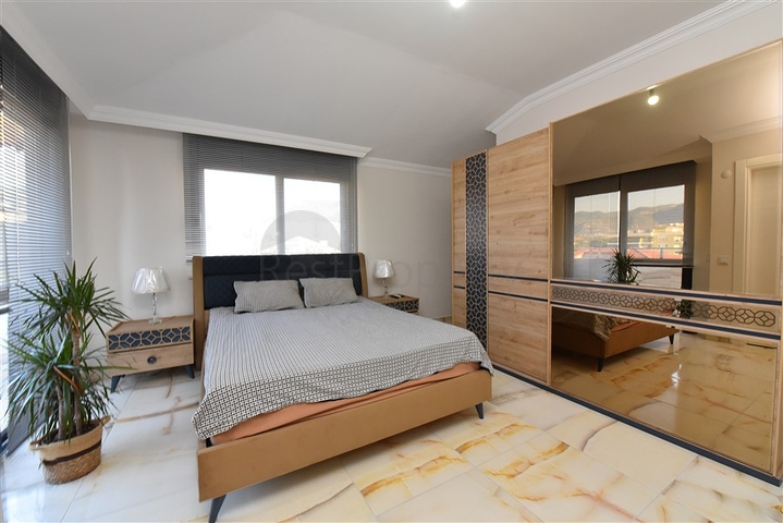 اطلالة بحر وقلعة - دوبلكس 4 غرف وصالة -في كاستل / الانيا 