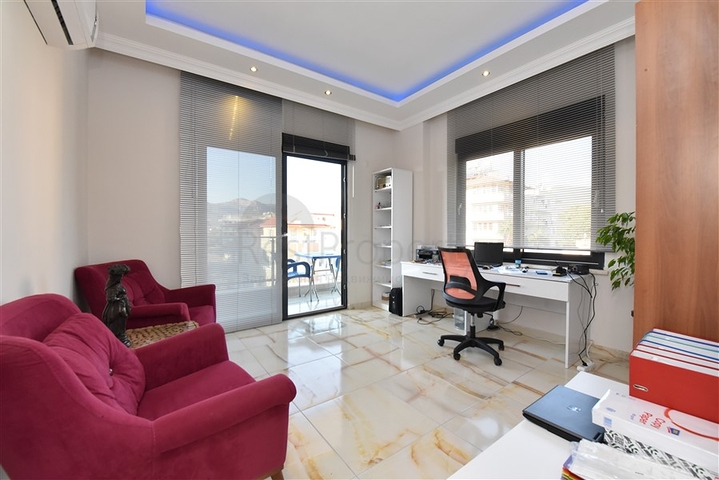 اطلالة بحر وقلعة - دوبلكس 4 غرف وصالة -في كاستل / الانيا 