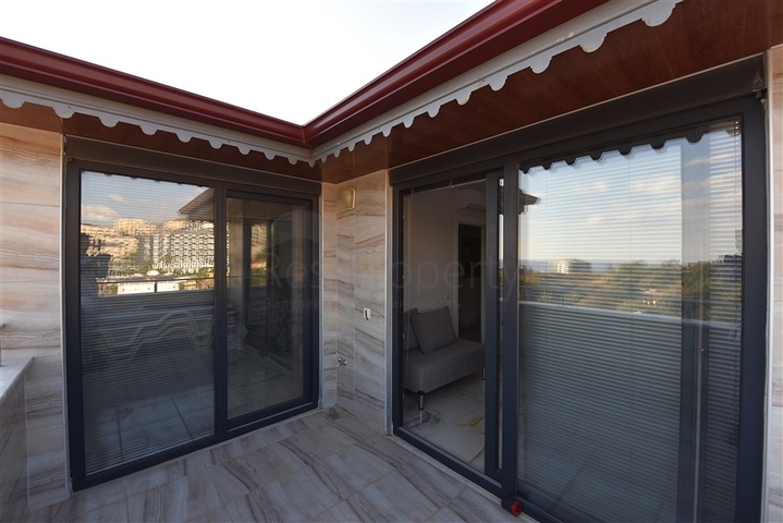 اطلالة بحر وقلعة - دوبلكس 4 غرف وصالة -في كاستل / الانيا 