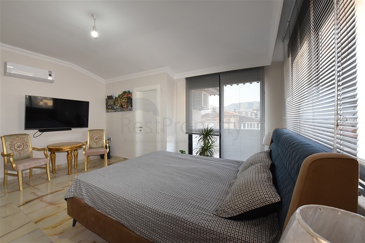 اطلالة بحر وقلعة - دوبلكس 4 غرف وصالة -في كاستل / الانيا 