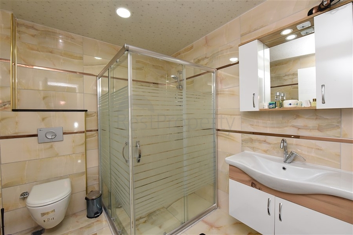 اطلالة بحر وقلعة - دوبلكس 4 غرف وصالة -في كاستل / الانيا 