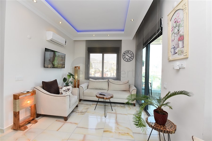 اطلالة بحر وقلعة - دوبلكس 4 غرف وصالة -في كاستل / الانيا 