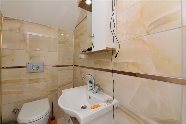 اطلالة بحر وقلعة - دوبلكس 4 غرف وصالة -في كاستل / الانيا 