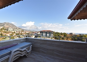 اطلالة بحر وقلعة - دوبلكس 4 غرف وصالة -في كاستل / الانيا 