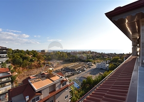 اطلالة بحر وقلعة - دوبلكس 4 غرف وصالة -في كاستل / الانيا 