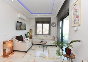 اطلالة بحر وقلعة - دوبلكس 4 غرف وصالة -في كاستل / الانيا 