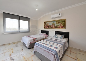 اطلالة بحر وقلعة - دوبلكس 4 غرف وصالة -في كاستل / الانيا 