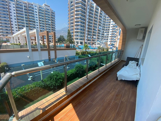 شقق للبيع في مجمع ازورا بارك - تصميم 1+2 مفروشة -مجمع 5 نجوم -في محمودلار / الانيا 