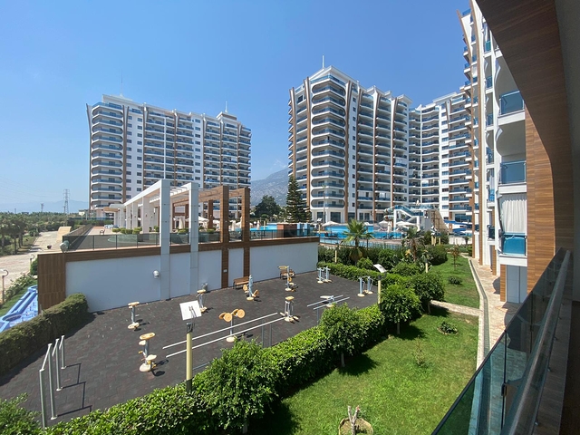 شقق للبيع في مجمع ازورا بارك - تصميم 1+2 مفروشة -مجمع 5 نجوم -في محمودلار / الانيا 