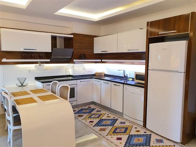 شقق فاخرة في الانيا - تصميم 1+1 - مفروشة - ضمن مجمع حديث في محمودلار / الانيا 