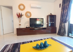 شقق فاخرة في الانيا - تصميم 1+1 - مفروشة - ضمن مجمع حديث في محمودلار / الانيا 