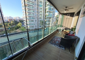 شقق فاخرة في الانيا - تصميم 1+1 - مفروشة - ضمن مجمع حديث في محمودلار / الانيا 