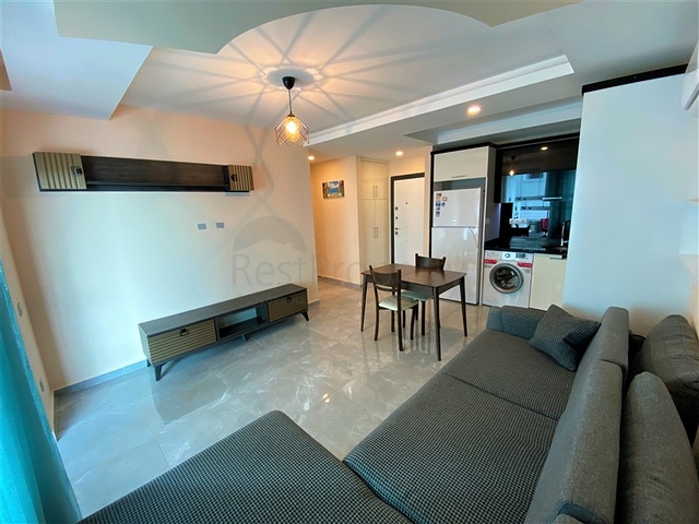 قريبة من البحر والخدمات -شقة غرفة وصالة مفروشة -في محمودلار / الانيا 