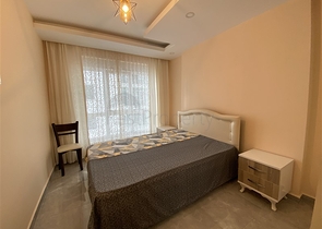 قريبة من البحر والخدمات -شقة غرفة وصالة مفروشة -في محمودلار / الانيا 