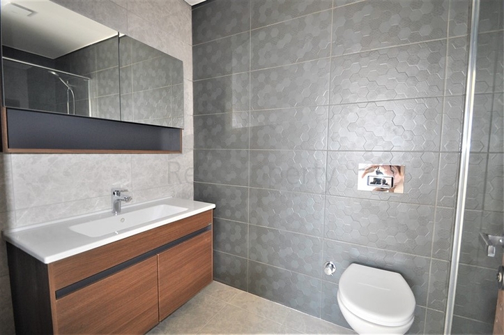 شقة للبيع ضمن مجمع فاخر في الانيا -تصميم 2 غرفة وصالة -في محمودلار / الانيا 