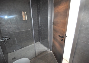 شقة للبيع ضمن مجمع فاخر في الانيا -تصميم 2 غرفة وصالة -في محمودلار / الانيا 