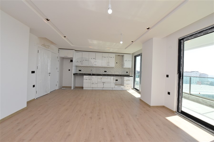 اطلالة بحر - دوبلكس 3 غرف وصالة -في كارجيجاك / الانيا 