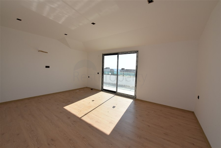 اطلالة بحر - دوبلكس 3 غرف وصالة -في كارجيجاك / الانيا 