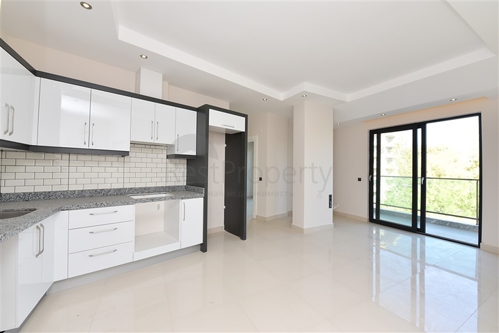 وسط الطبيعة - شقة عائلية 3 غرف وصالة -ضمن مجمع حديث -افسلار/ الانيا 