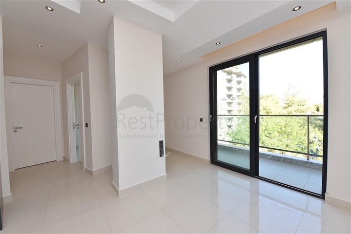 وسط الطبيعة - شقة عائلية 3 غرف وصالة -ضمن مجمع حديث -افسلار/ الانيا 