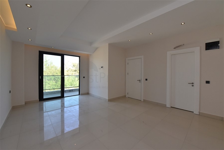 وسط الطبيعة - شقة عائلية 3 غرف وصالة -ضمن مجمع حديث -افسلار/ الانيا 