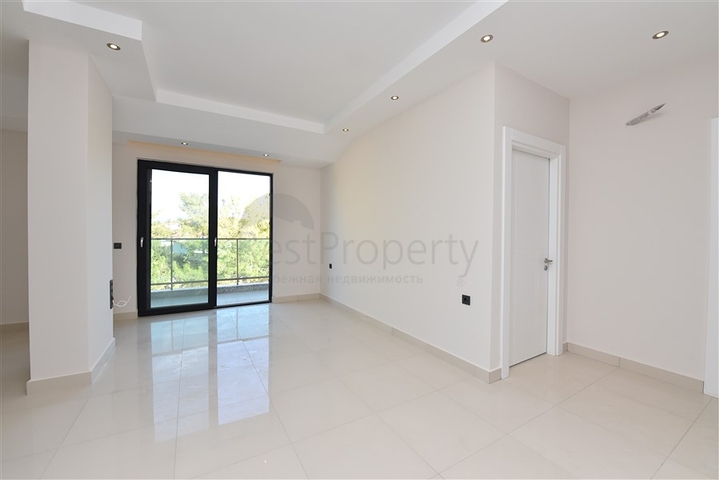 وسط الطبيعة - شقة عائلية 3 غرف وصالة -ضمن مجمع حديث -افسلار/ الانيا 