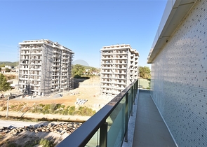 وسط الطبيعة - شقة عائلية 3 غرف وصالة -ضمن مجمع حديث -افسلار/ الانيا 