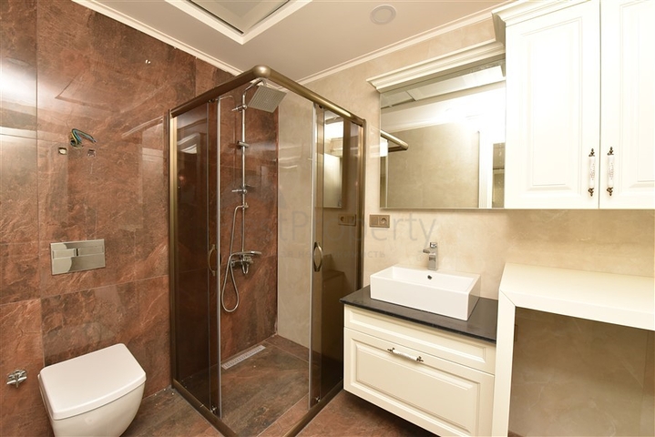 شقق فاخرة للبيع في الانيا - تصميم 2 غرفة وصالة -مجمع بخدمات 5 نجوم -في كارجيجاك / الانيا 