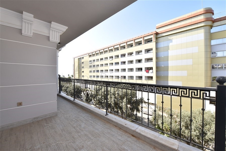 شقق فاخرة للبيع في الانيا - تصميم 2 غرفة وصالة -مجمع بخدمات 5 نجوم -في كارجيجاك / الانيا 