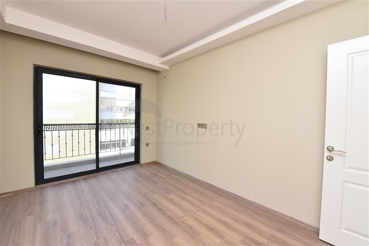 شقق فاخرة للبيع في الانيا - تصميم 2 غرفة وصالة -مجمع بخدمات 5 نجوم -في كارجيجاك / الانيا 