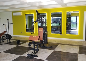 شقق فاخرة للبيع في الانيا - تصميم 2 غرفة وصالة -مجمع بخدمات 5 نجوم -في كارجيجاك / الانيا 