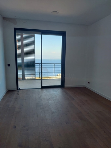 مشروع فاخر في ركن الجنة في خليج ديميربوكيو