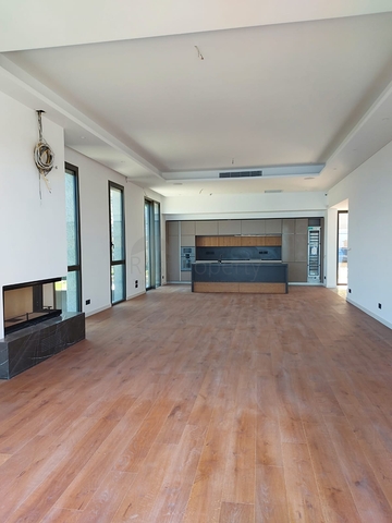 مشروع فاخر في ركن الجنة في خليج ديميربوكيو