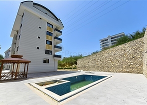 شقق بالاقساط ضمن مجمع سكني حديث -في افسلار / الانيا 