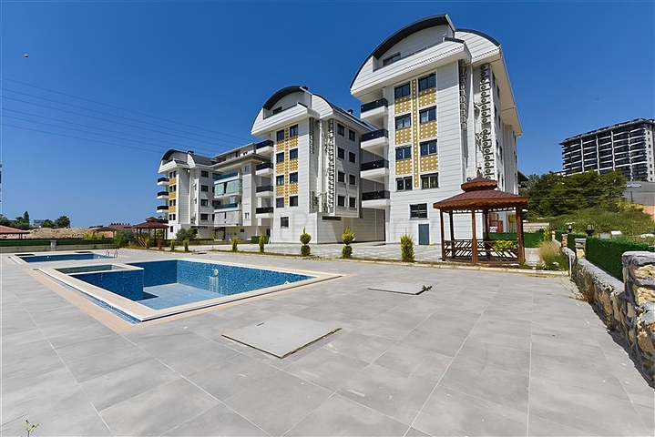 شقق بالاقساط ضمن مجمع حديث - في منطقة افسلار / الانيا 