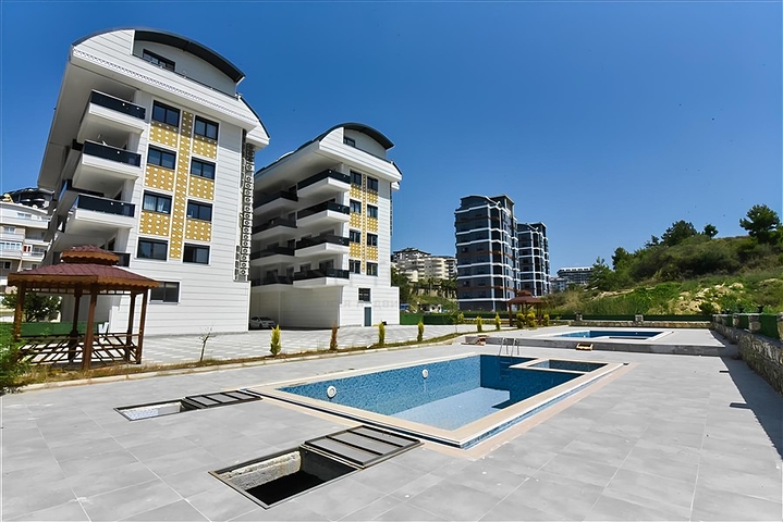 شقق بالاقساط ضمن مجمع حديث - في منطقة افسلار / الانيا 